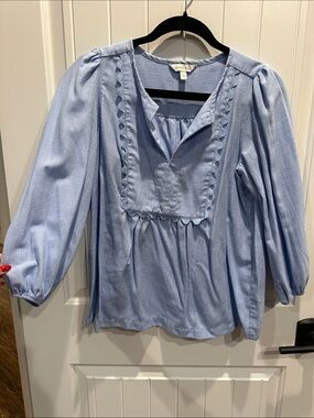 crown & ivy Light Blue Scalloped Bib Blouse